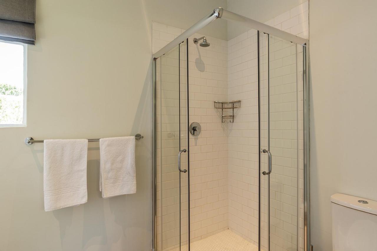 Oak Manor Guest house 2*
